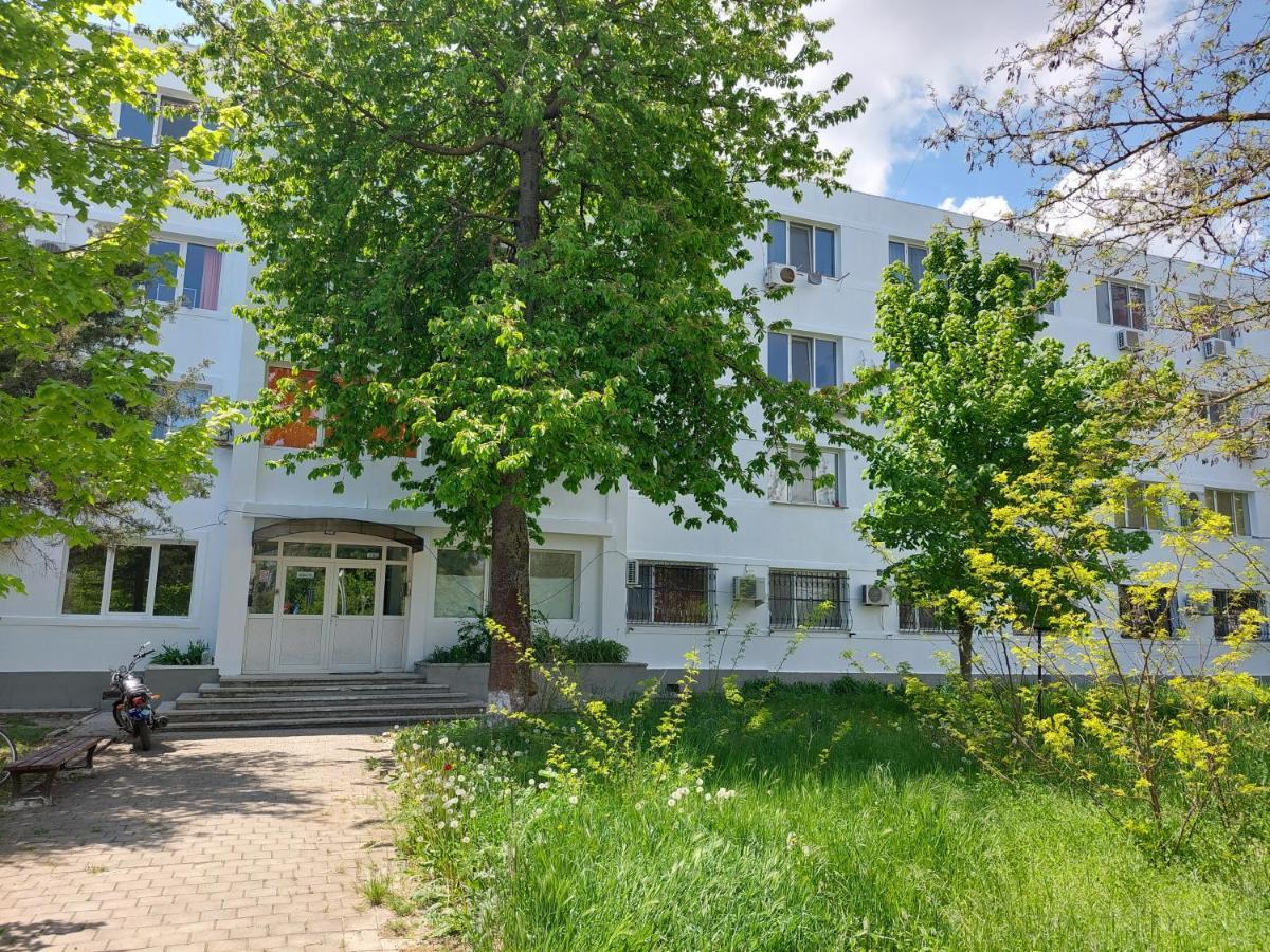 Geo Studios Сатурн Экстерьер фото
